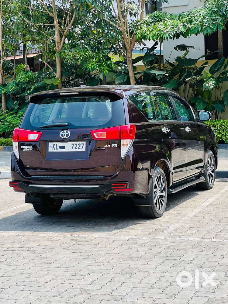 Toyota Innova Crysta [2020-ongoing] 2.4 Zx At 7 Str, 2022, Diesel