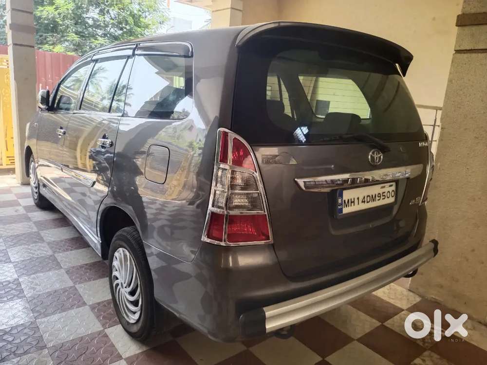 Toyota Innova 2012 Diesel Well Maintained