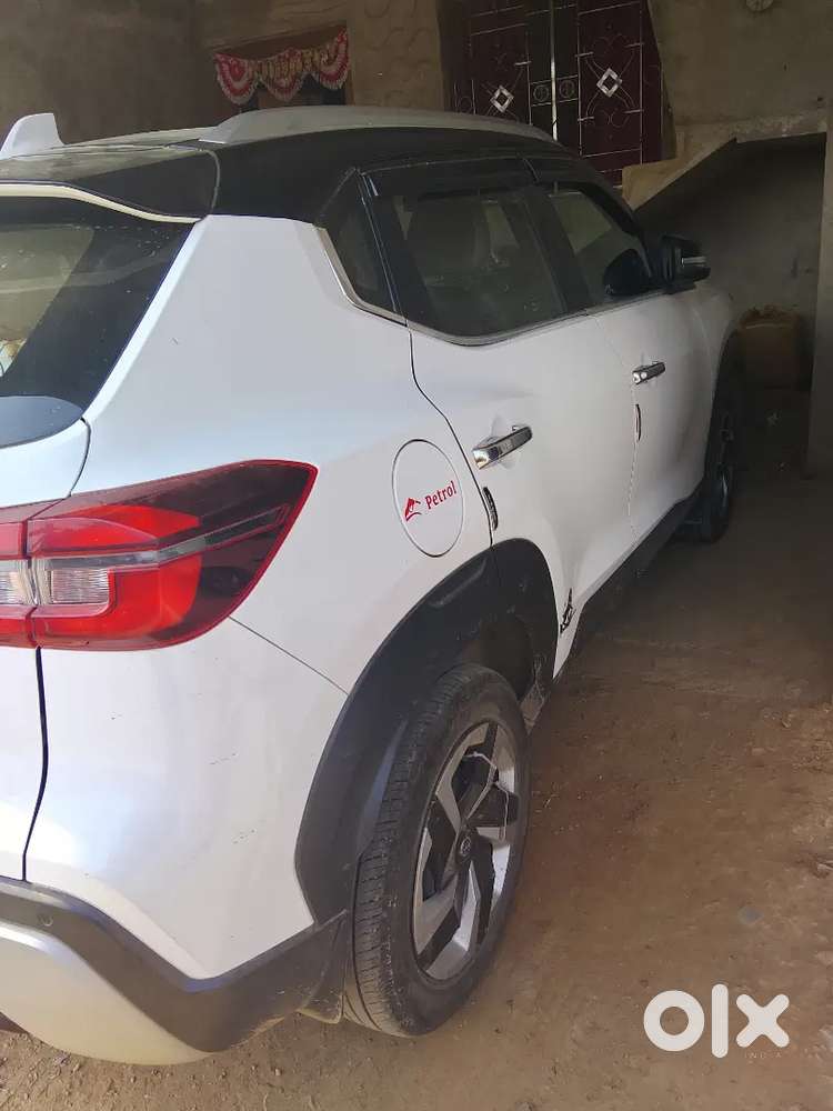 Nissan Magnite 2024 Petrol 13000 Km Driven