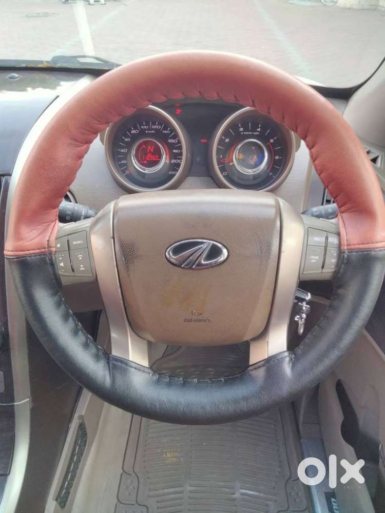 Mahindra Xuv500 W8, 2013
