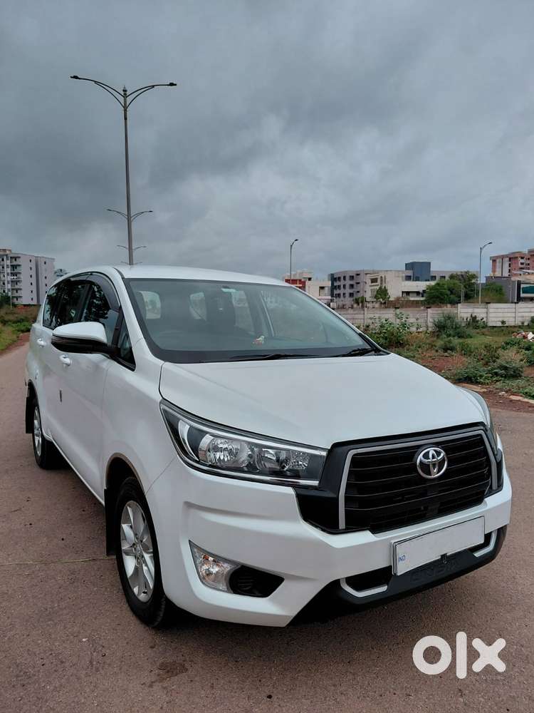 Toyota Innova Crysta 2.4 G Mt, 2023, Diesel