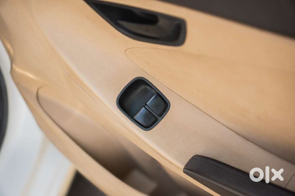 Hyundai Eon Magna +, 2015, Petrol