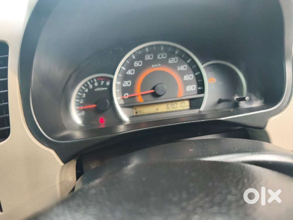 Maruti Suzuki Wagon R Vxi 1.0, 2015, Petrol