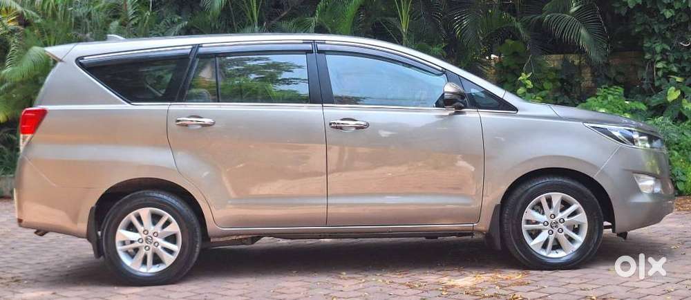 Toyota Innova Crysta 2.4 G Mt 8s, 2019, Diesel