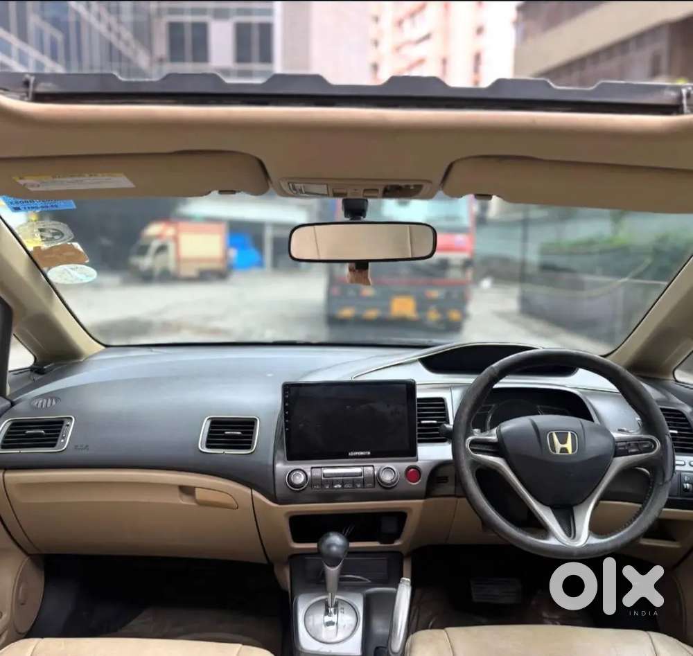 Honda Civic 1.8 Sunroof 2011 Model