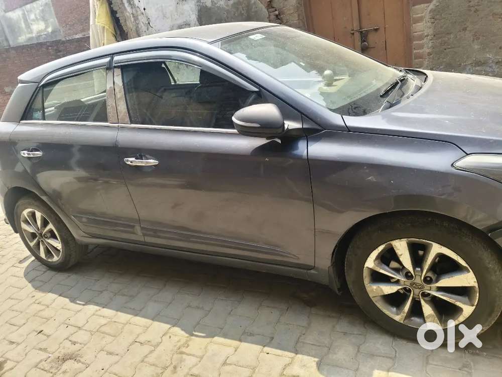 Hyundai I20 2015 Diesel 100000 Km Driven