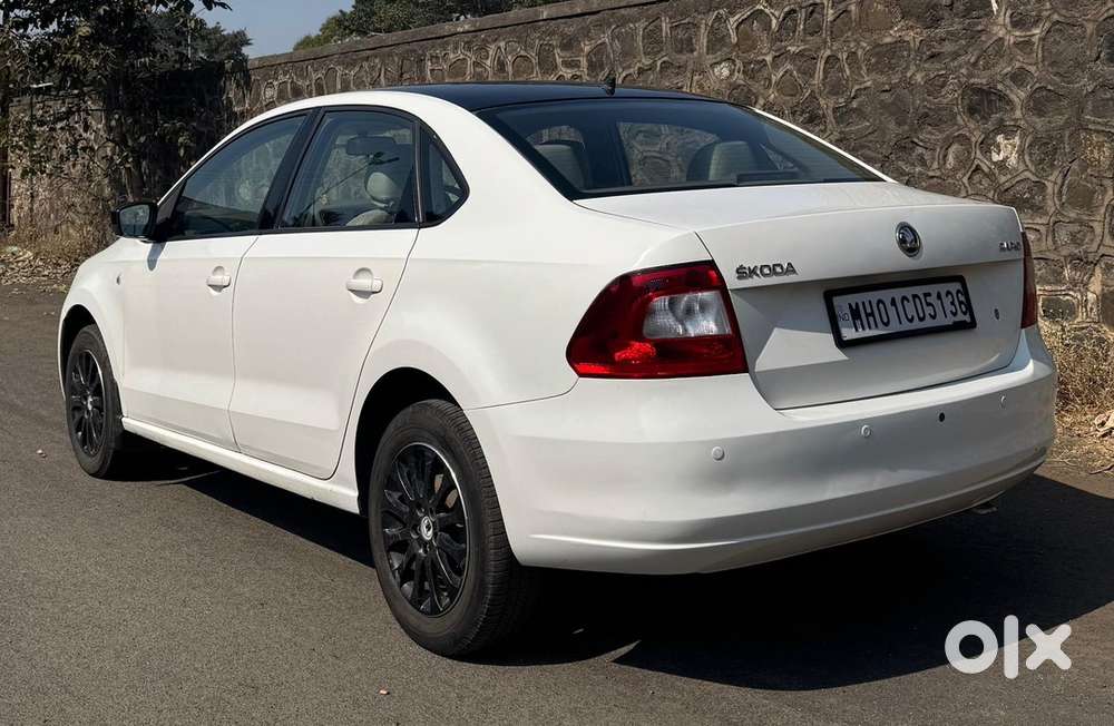2016 Skoda Rapid 1.6 Elegance + Petrol Automatic