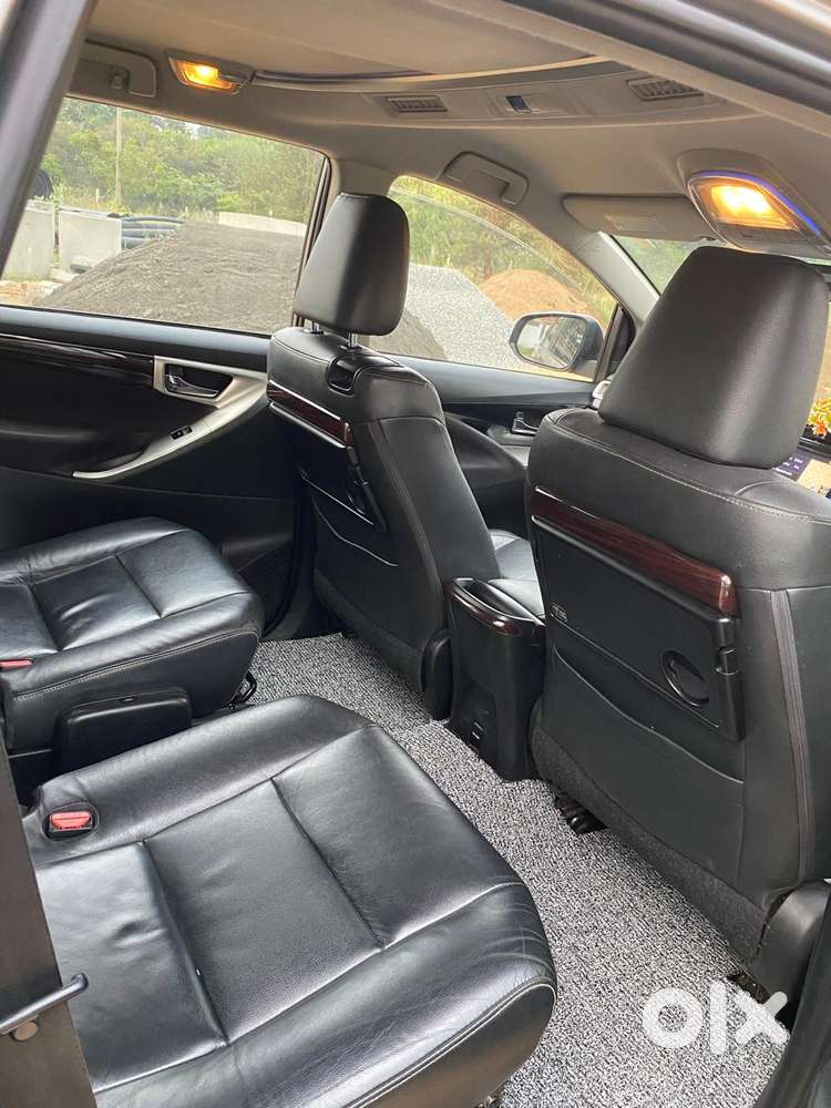 Toyota Innova Crysta Zx 2.4 Diesel 7 Seater, 2016, Diesel