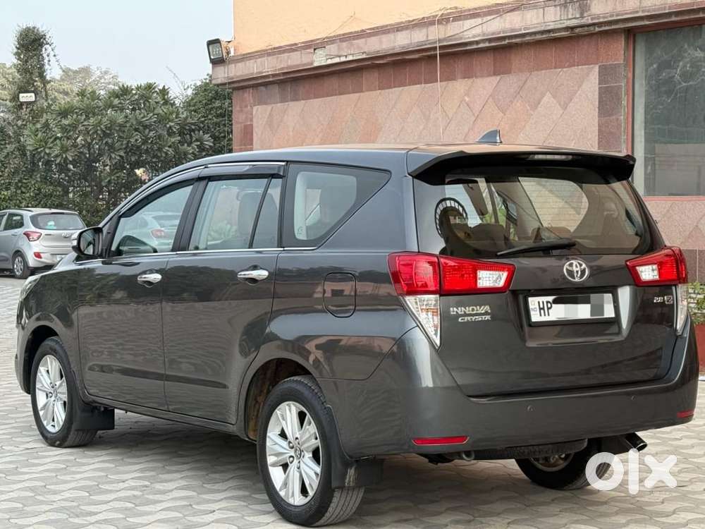 Toyota Innova Crysta 2.8z Automatic, 2016, Diesel