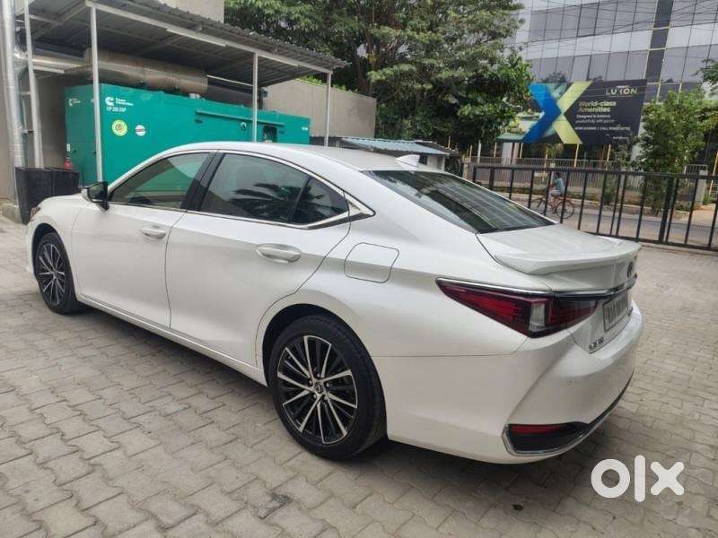 Lexus Es 300h, 2023, Petrol