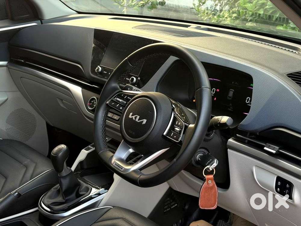 Kia Carens G1.5 6mt Gravity, 2025, Petrol