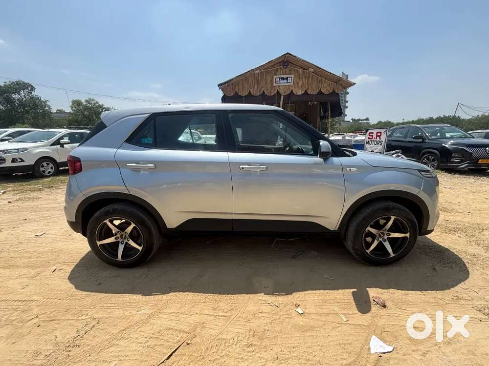 Hyundai Venue Diesel 2020 Car
