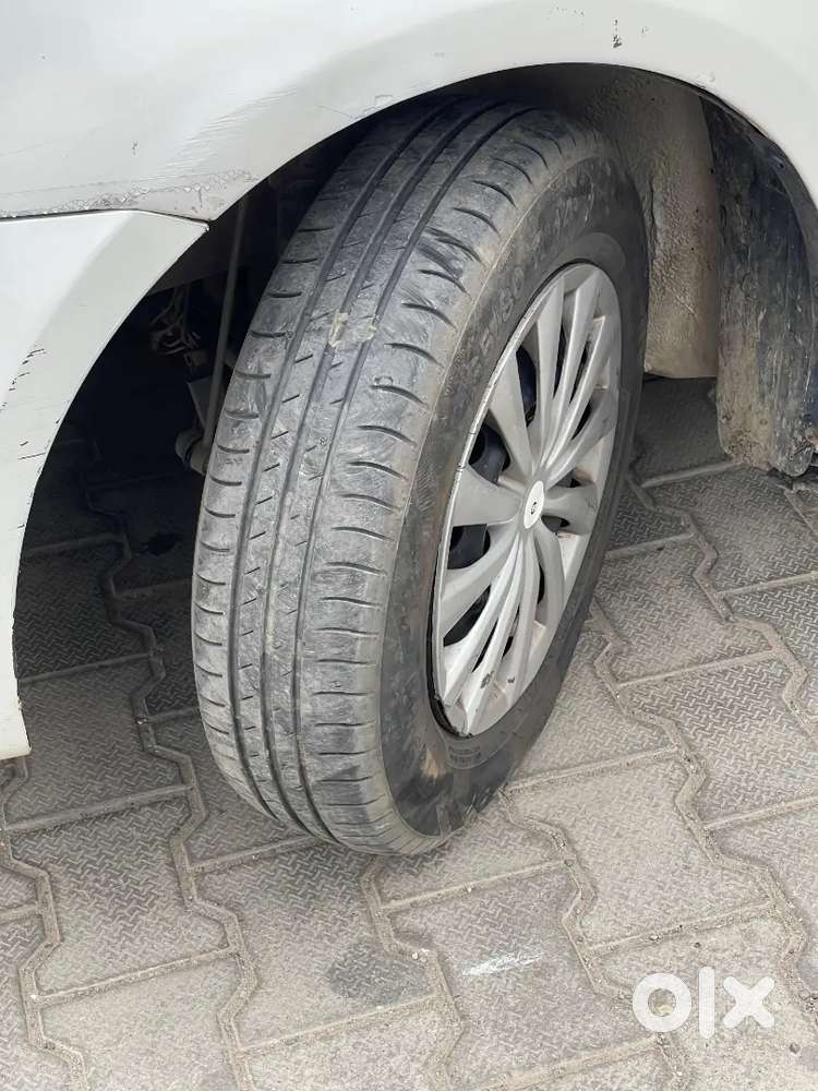 Maruti Suzuki Dzire 2013 Diesel 100000 Km Driven Android Player