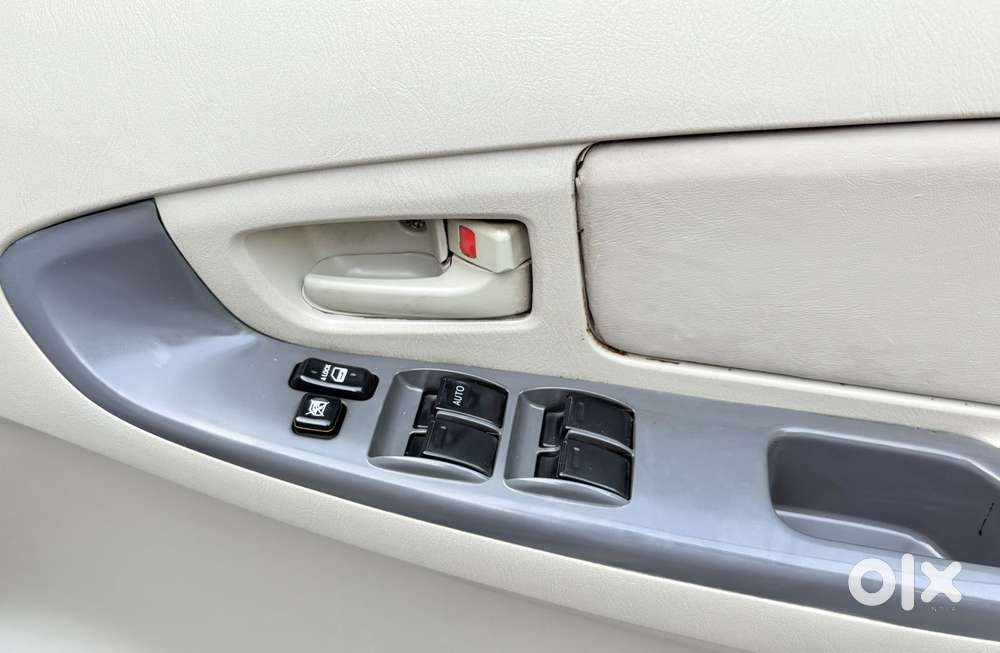 Toyota Innova 2.5 Gx 7 Str Bs-iii, 2014, Diesel