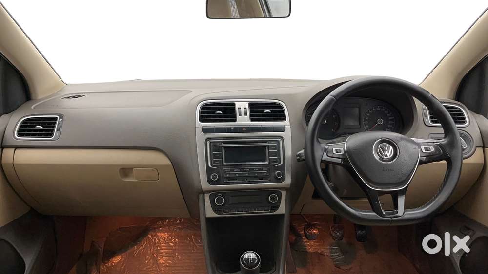Volkswagen Vento 2013-2015 1.6 Highline, 2015, Petrol