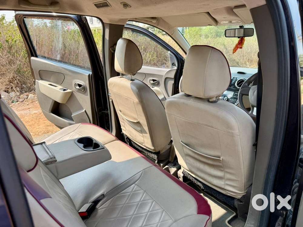Renault Lodgy 7+ Eight Seater