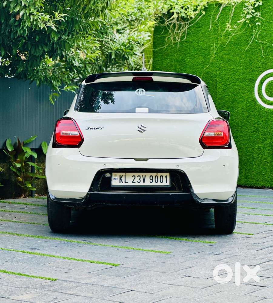 Maruti Suzuki Swift 1.2 Vxi (o), 2023, Petrol
