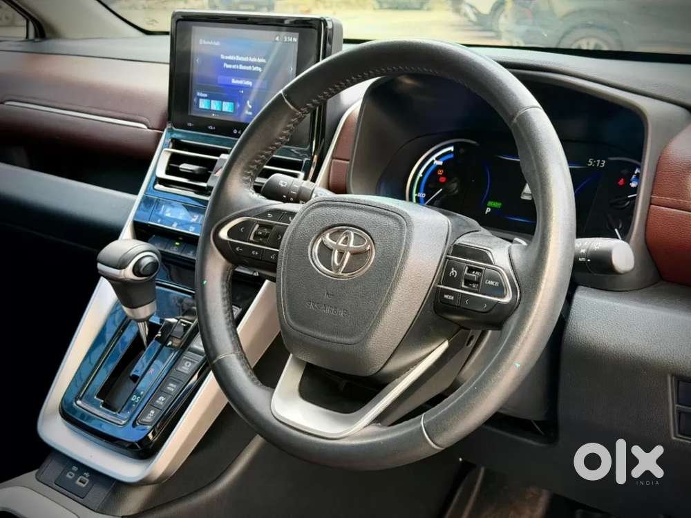 Toyota Innova Hycross 2.0 Vx Hybrid 7 Str, 2025, Petrol