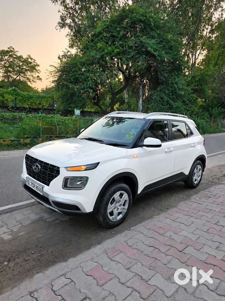Hyundai Venue 1.2 S (o), 2021, Cng & Hybrids