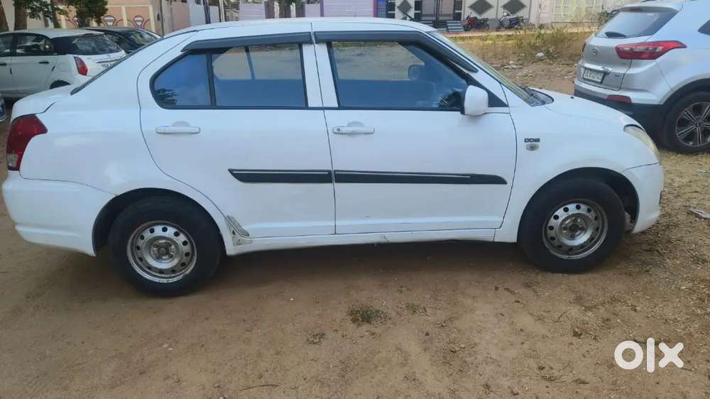 Swift Dzire Excellent Engine Condition 80% Tyres 2015 Model