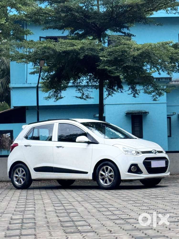 Hyundai Grand I10 Asta Option, 2016, Petrol