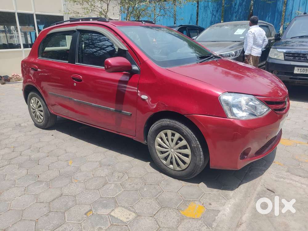 Toyota Etios Liva 2011-2012 G, 2011, Petrol