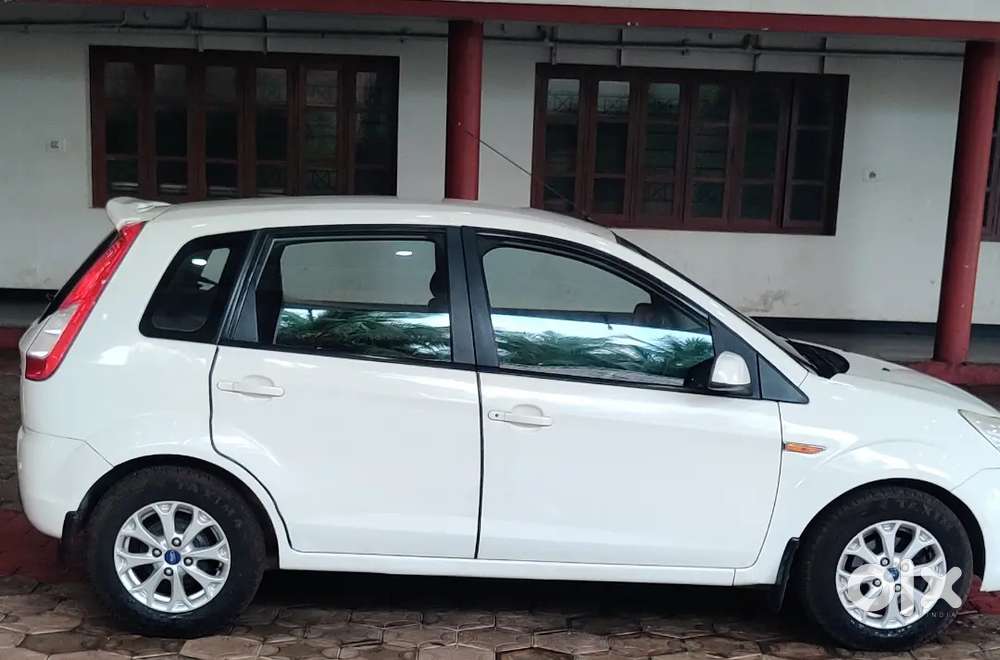 Ford Figo 2014 Diesel 102000 Km Driven