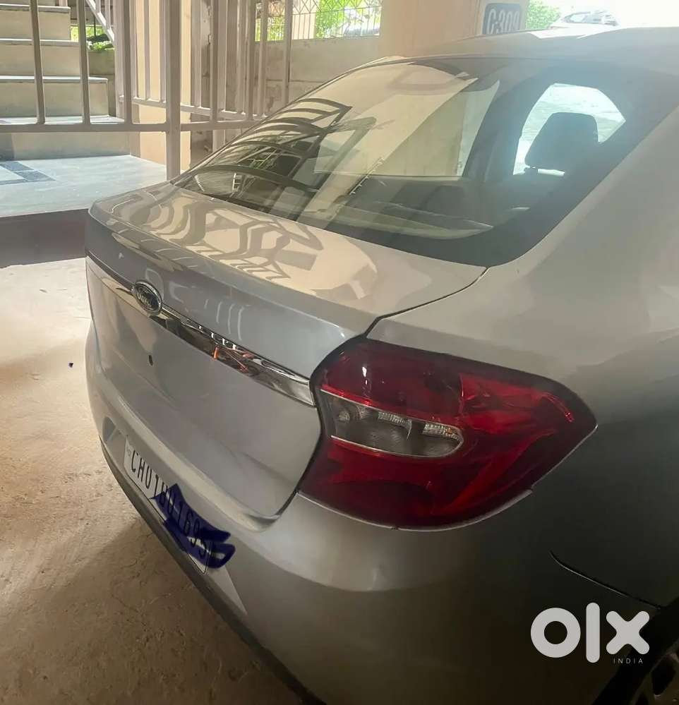 Ford Aspire Blu 2018