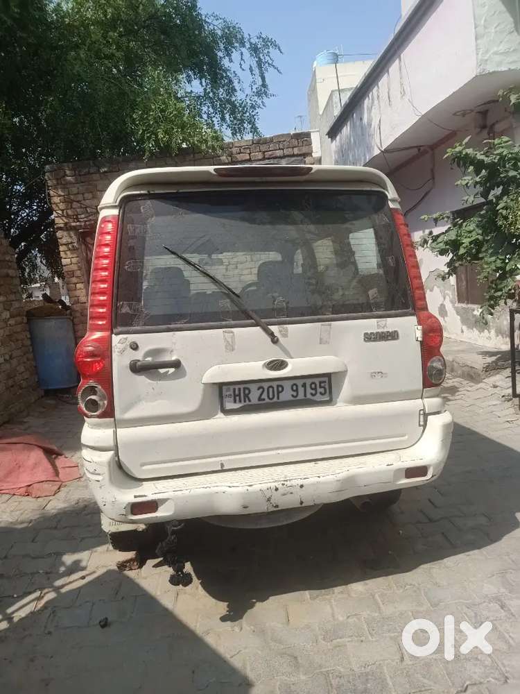 Mahindra Scorpio Classic 2000 Diesel Classic