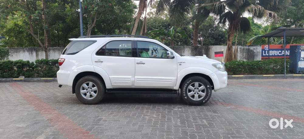 Toyota Fortuner, 2010, Diesel