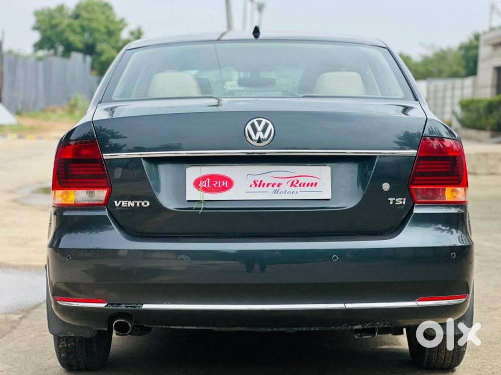 Volkswagen Vento 1.2 Tsi Highline At, 2017, Petrol