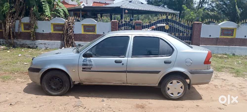 Ford Ikon 1.3 Zxi 2003
