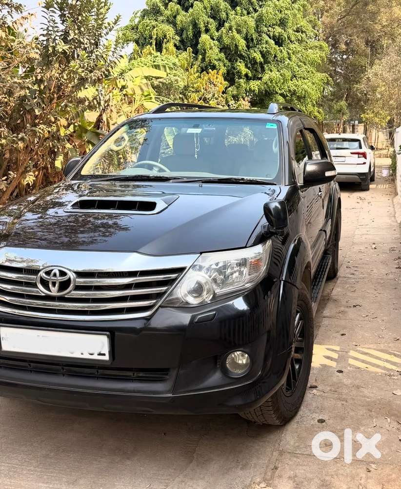 Toyota Fortuner Diesel 2012