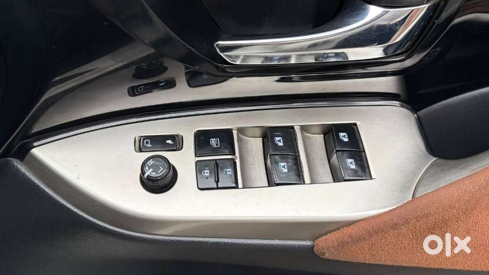 Toyota Innova Crysta 2.8 Z, 2016, Diesel