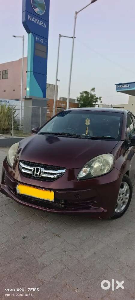 Honda Amaze 2nd Gen 2014 Diesel 83000 Km Driven