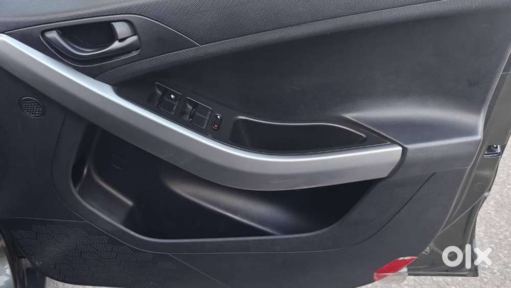 Tata Nexon 1.2 Revotron Xm (s), 2020, Petrol