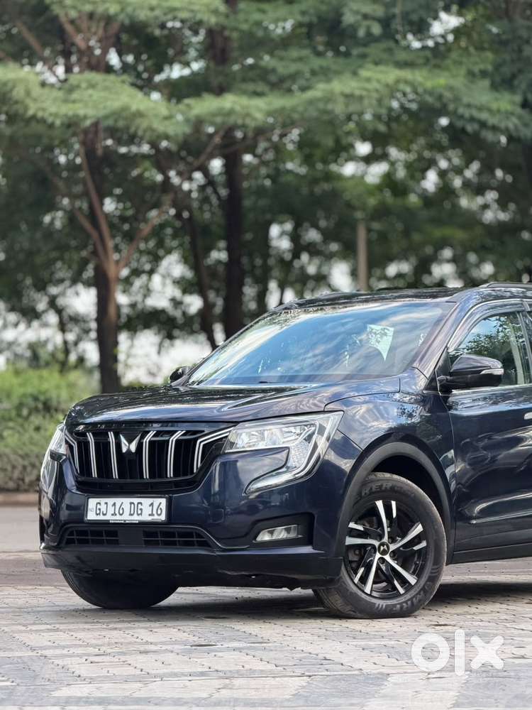 Mahindra Xuv700 2.0 Mx Petrol Mt 5 Str, 2022, Petrol