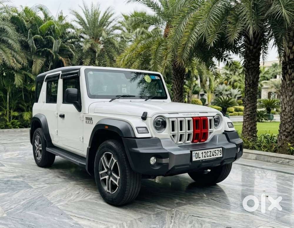 Mahindra Thar Roxx Mx5 Petrol Mt 2wd, 2025