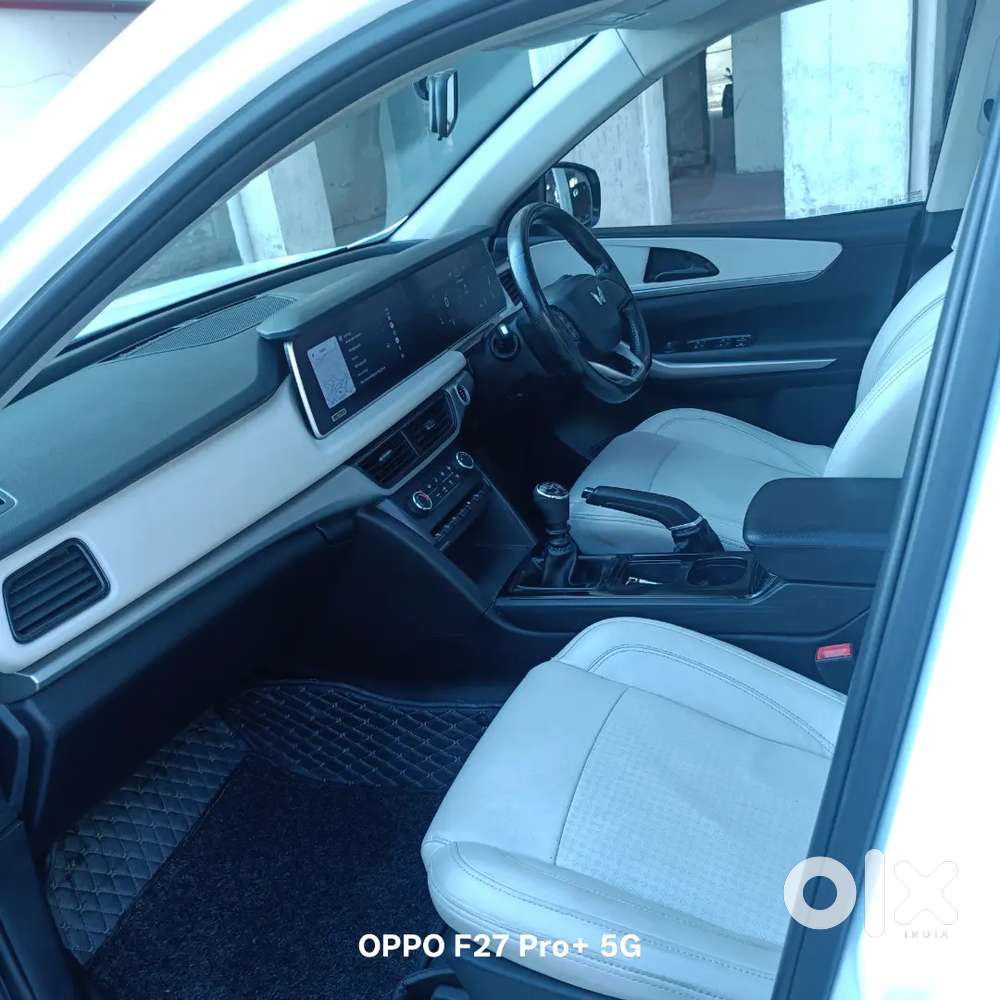 Mahindra Xuv700 2024 Diesel 50000 Km Driven