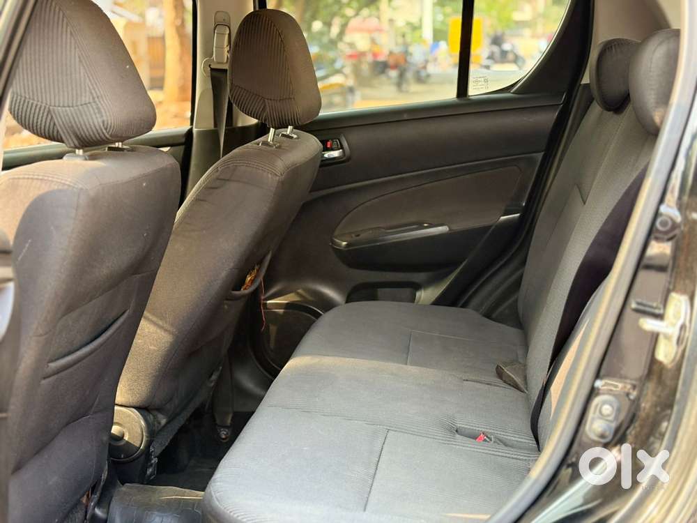 Maruti Suzuki Swift Zxi, 2011, Petrol