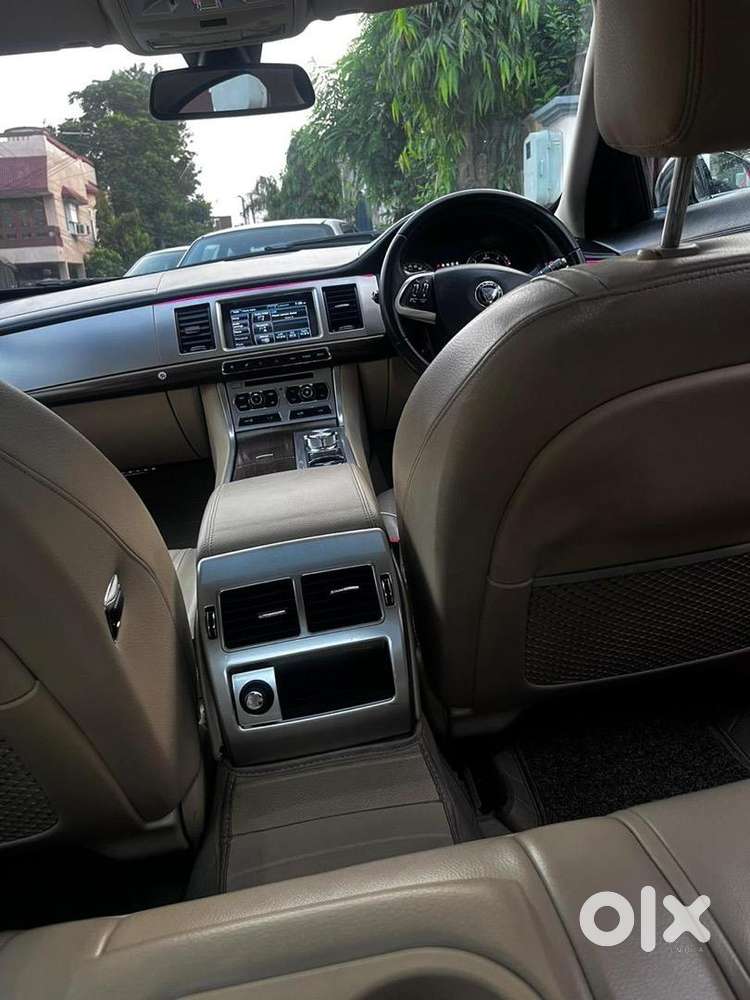 Jaguar Xf 2014 Diesel Well Maintained