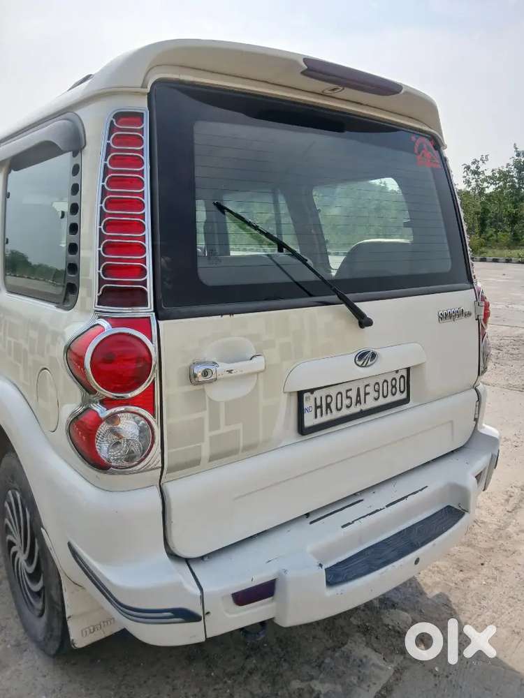 Mahindra Scorpio Classic 2012 Diesel 200000 Km Driven