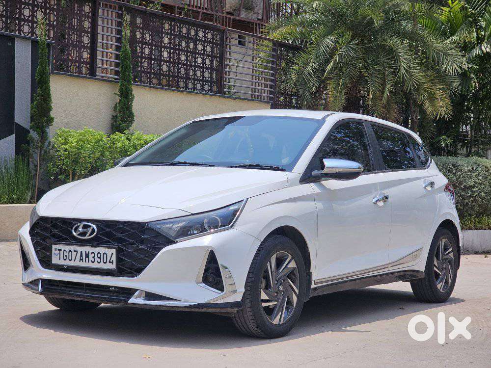 Hyundai I20 Asta (o) 1.2 Mt, 2023, Petrol