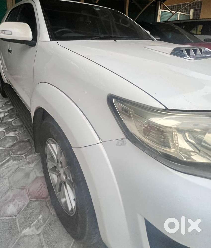 Toyota Fortuner Diesel 2012