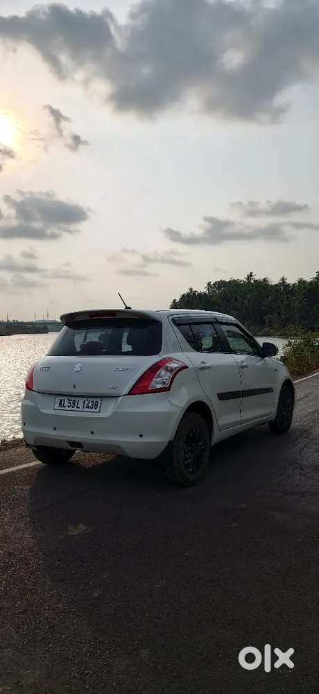 Maruti Suzuki Swift Vxi 2015 Petrol