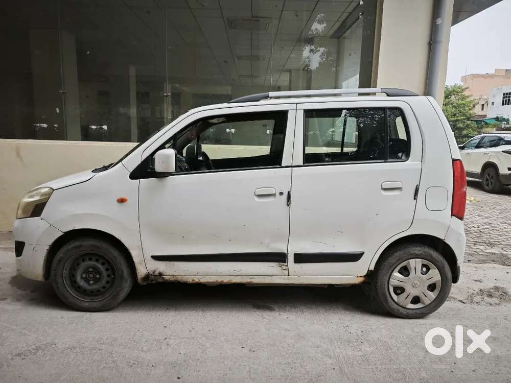 Maruti Suzuki Wagon R 1.0 2015 Petrol Well Maintained