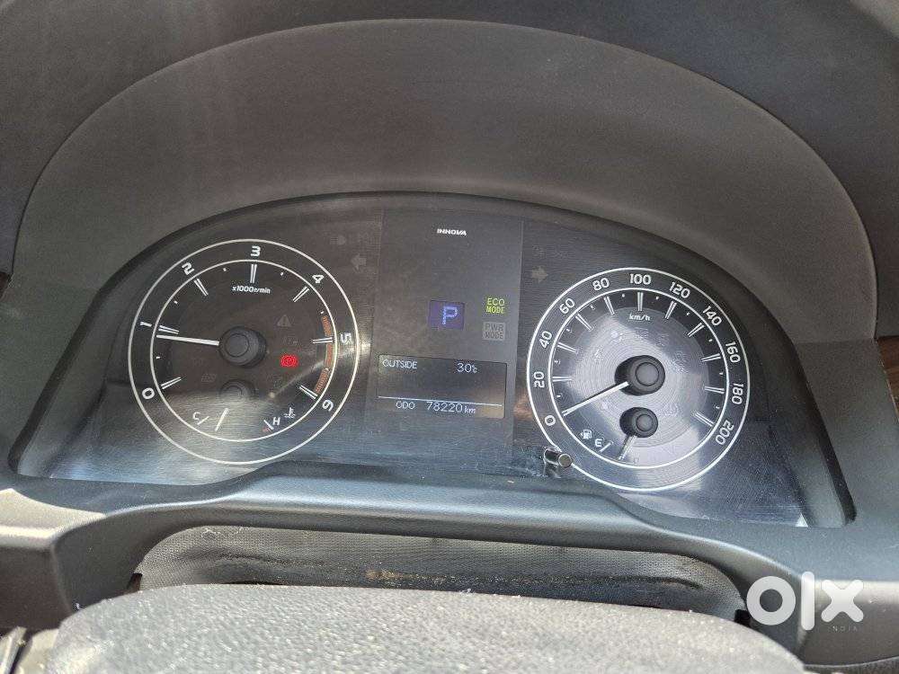 Toyota Innova Crysta 2.8 Gx At 7 Str, 2016, Diesel