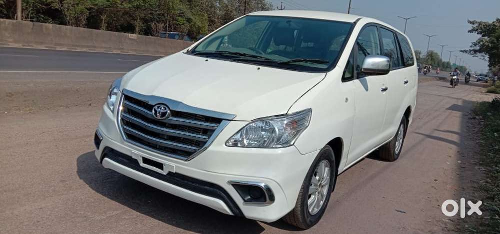 Toyota Innova 2009-2011 2.5 E 8 Str, 2012, Diesel