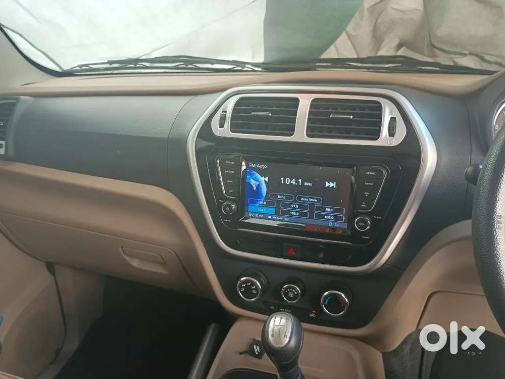 Mahindra Tuv 300 2018 Diesel Well Maintained