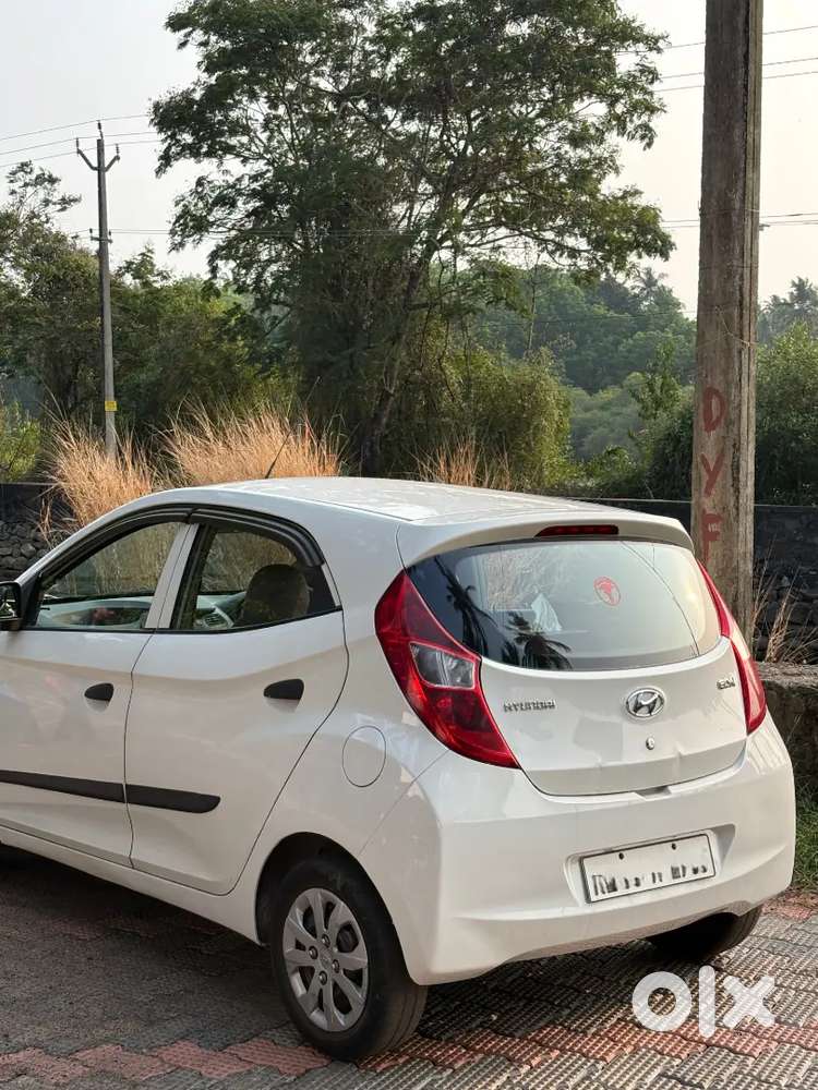 Hyundai Eon 2015 Petrol 104050 Km Driven